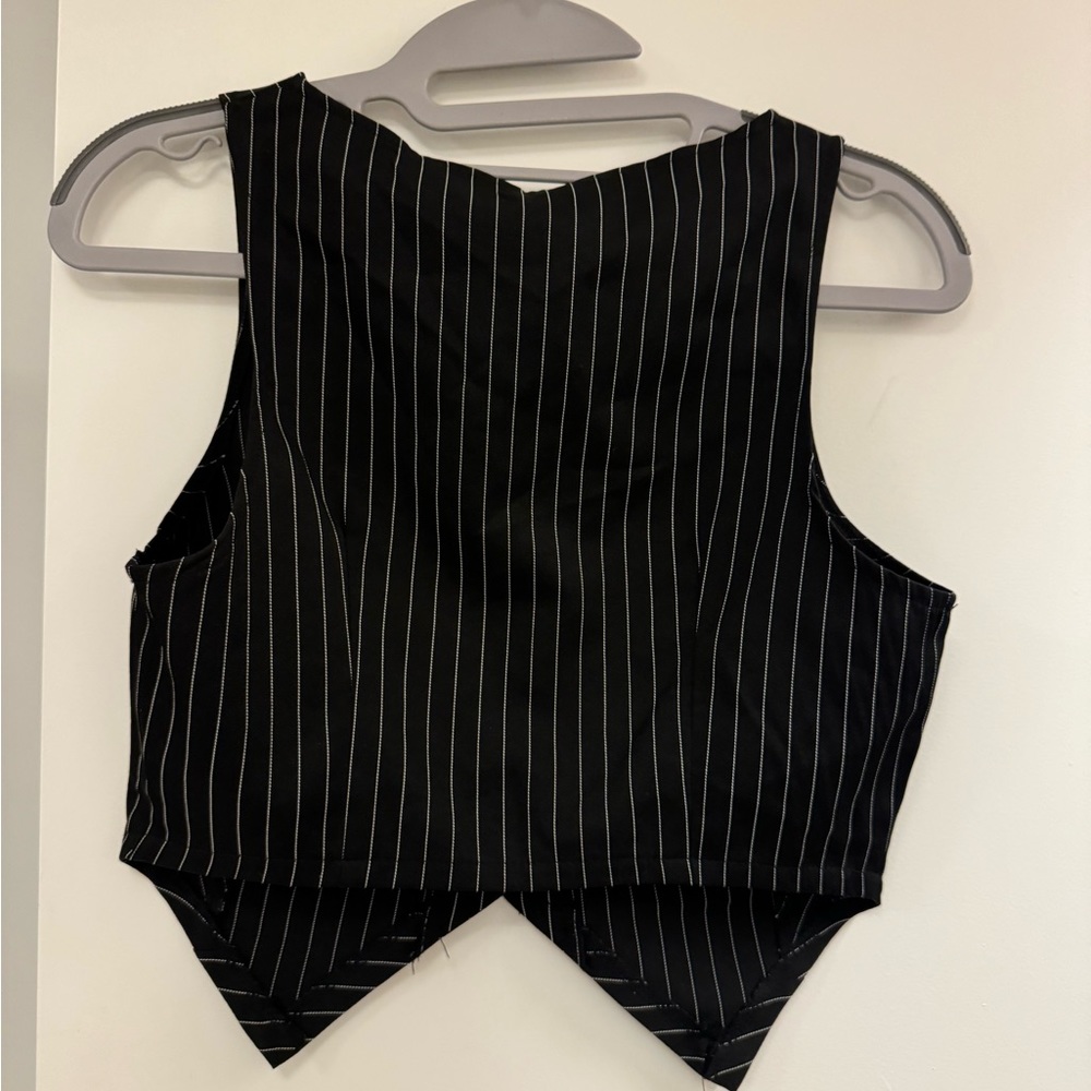 BLACK STRIPED VEST - Picture 4 of 4
